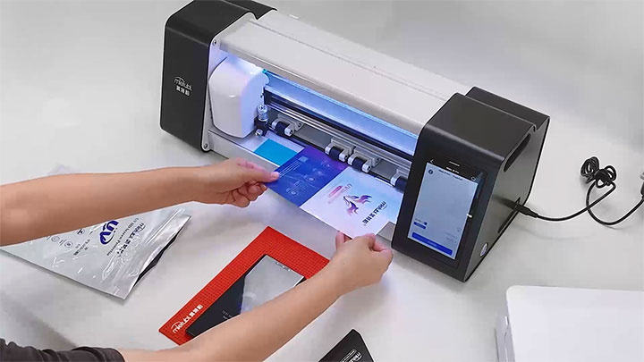 Instruction on UV screen protector